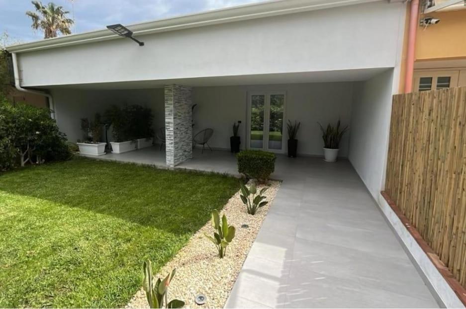 I Mori Di Brucoli Villa Bagian luar foto